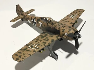 21st Century / Ultimate Soldier 1:32 Scale FW-190 F-8 White 7 Luftwaffe WWII - Picture 1 of 12