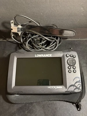 Lowrance Hook Reveal Fish Finder Sonar with Transducer Excellent Condition ! - Image 1 of 4
