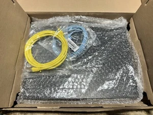 Cisco 892 300 Mbps 8-Port 100 Mbps Verkabelt Router (CISCO892-K9) - Bild 1 von 4