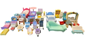 LOTE DE 34 muebles vintage para casa de muñecas Little Tikes & More cocina baño exterior + - Imagen 1 de 5
