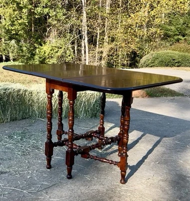 Mesa grande antigua inglesa de roble macizo hoja caída puerta patas años 1800 Foto 1 de 4