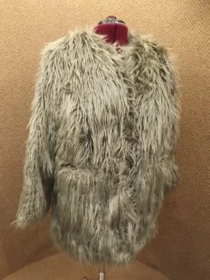 Destaca Chic NUEVO Abrigo Bomber Roamans Corto Gris Peludo Piel Sintética Para Mujer L 18/20 Foto 1 de 4