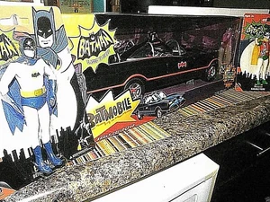Batimóvil Batman Clásico Serie de TV 17" pulgadas Batimóvil Clásico - Imagen 1 de 11