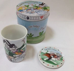 Alicia en el País de las Maravillas's Café por Paul Cardew taza de cerámica posavasos juego de lata país de las maravillas - Imagen 1 de 8