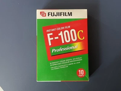 Fujifilm FP-100C Professional ISO 100 Instant Colour Print Film Expired 2006 - Image 1 of 4