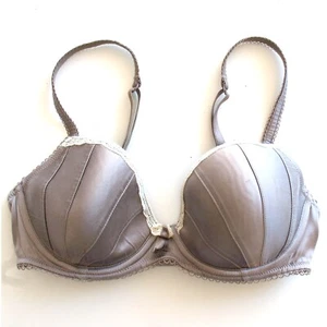 Wacoal Bra Luxe Lots Of Love Silk 55310 Contour Underwire Steel Gray Sz 32D - Picture 1 of 4