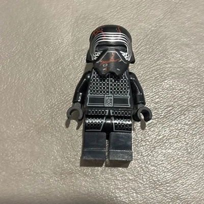 Lego Supreme Leader Kylo Ren Minifigure #sw1072 Set #75264 - Image 1 of 4