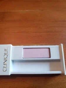 Nueva sombra de ojos CLINIQUE Color Surge brillo suave 06 FROSTED BLOSSOM - Imagen 1 de 5