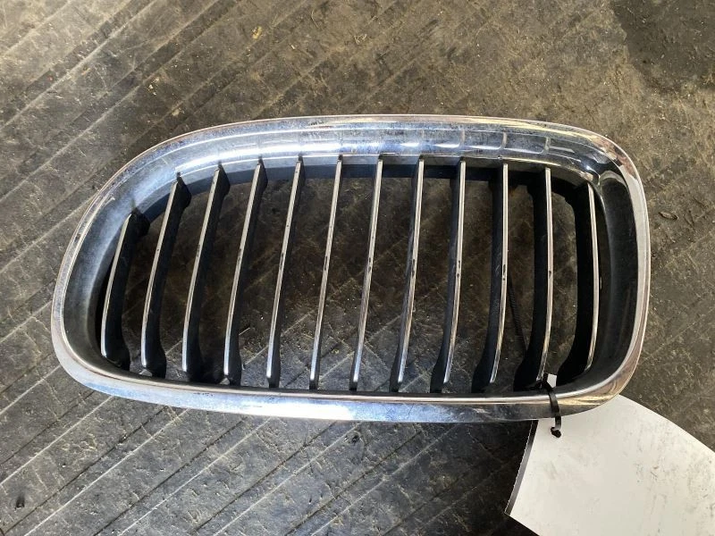 Driver Grille With M-aerodynamic Pkg Upper Bumper Fits 09-12 BMW 328i 1675521 - Изображение 1 из 4