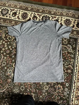 Xersion EverAir Men’s Crew Neck Short Sleeve T-Shirt Size Small - Image 1 of 2