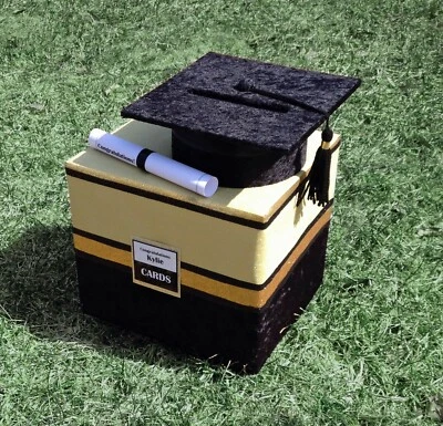 Caja de tarjetas con tapa de graduación, graduación 2025, personalizada, negra, dorada, tiene capacidad para 100+ tarjetas Foto 1 de 4