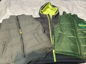Boys  winter jacket and two vest.Lot of 3.Pre-owned.Size-4,5,6. - Picture 1 of 11