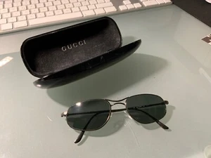 Sonnenbrille Gucci Metall unisex mit polarisierenen Gläsern - Bild 1 von 5