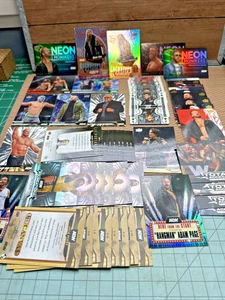2025 Aew Upper Deck Inserts Lot Of 56 - Tag Team Numbered, Neon, Gold, Pyro etc - Bild 1 von 7