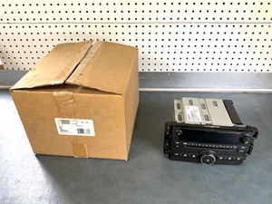 GM OEM NOS 20883056 Radio Control Unit 2010-2012 Chevrolet Silverado 1500 - Picture 1 of 7