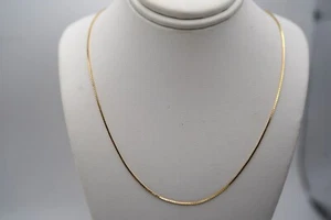 14K Yellow Gold Box Chain. 18 Inches… 2.1 Grams… 0.6mm Thick - Picture 1 of 7