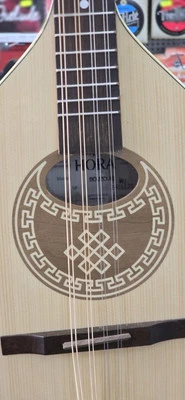 "White" Irish Bouzouki with EQ (built in pick-up), made by Hora, solid wood - Image 1 of 4