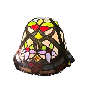 Beautiful Lamp Shade Of Stain glass Tiffany Style 7" Diameter Bottom 5½" Tall - Picture 1 of 9