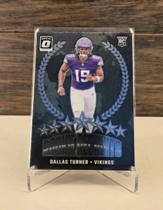 Donruss Optic #14 Dallas Turner 2024 reclutas novatos RC Vikings - Imagen 1 de 2