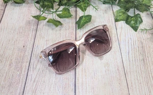 DIFF Eyewear Light Pink Crystal Wine Gradient Sunglasses Bella LP WG10 - Picture 1 of 7
