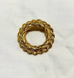 Broche vintage en tono dorado trenzado trenzado - Imagen 1 de 4