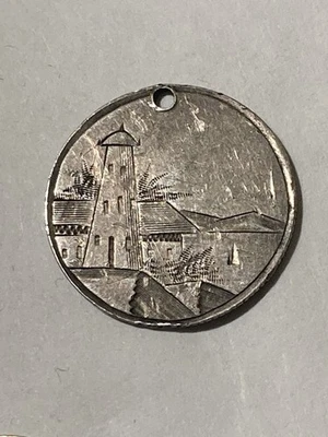 Ficha de amor de centavo libertad sentada de 1875 - hermosa escena artística del puerto del faro Foto 1 de 4