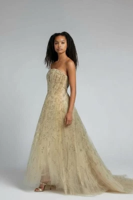 Oscar De La Renta Red Carpet Dress Size 10 Beaded W/ Long Trail Wedding Dress - Image 1 of 4