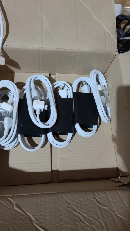 New Genuine Apple Mac Macbook Power Adapter Charger Extension Cord Cable 6 Ft  - Image 1 of 1