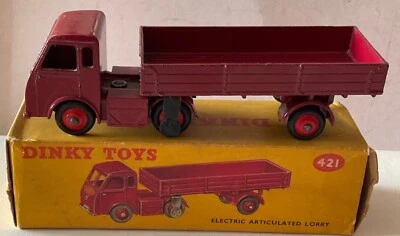 DINKY TOYS 421 ELECTRIC ARTICULATED BR LORRY.EXCELLENT  IN ORIGINAL BOX  - Image 1 of 4