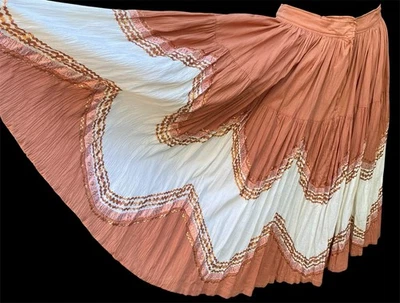 Falda de patio blanca y cacao de colección para mujer con detalles en cobre y oro rosa talla 14 Foto 1 de 3