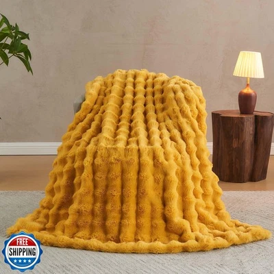 Manta Lotus Karen Imitación Piel Amarillo Jengibre - Gran Burbuja Conejo Pelusa Azul Foto 1 de 4