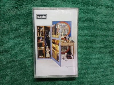 Oasis – Stop The Clocks, Liam Gallagher, Coldplay, The Stone Roses, The Killers - Image 1 of 4