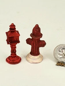 Vintage Hydranten & Wegweiser 1:24 Puppenhaus Miniatur Urban Street Outdoor - Bild 1 von 3