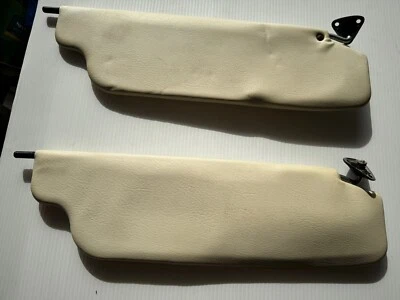 Para-sol branco Datsun 240/260/280Z 70/76 - Imagem 1 de 4