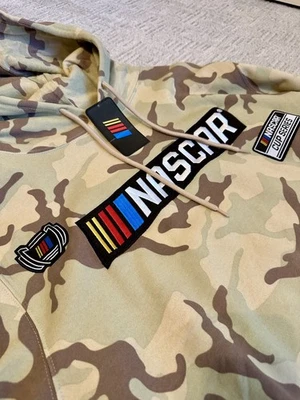 NASCAR OFFICIAL EMBROIDERED CAMO HOODIE SWEATSHIRT MENS Large🔥 NWT LICENSED - Image 1 of 4