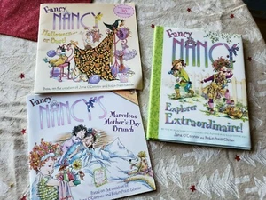 Set of 3 Fancy Nancy Halloween Mother's Day Explorer Extraordinaire Books - Foto 1 di 6