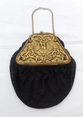 RARE VINTAGE 1920'S HATTIE CARNEGIE BLACK BEADED EVENING BAG, NEEDS REPAIR - Image 1 of 4