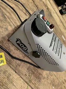 Die Nebelmaschine 120VAC 60Hz 400W Modell 62264 NUR TEILE brauchen vielleicht nur Service? - Bild 1 von 5