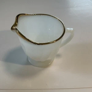 Anchor Hocking Fire King Swirl Milk Glass Gold Rim Creamer - Picture 1 of 6