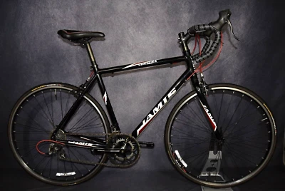 BICICLETA DE CARRETERA JAMIS VENTURA TAMAÑO MEDIANO, 53 CM, 16 VELOCIDADES, ALUMINIO CARRERA Foto 1 de 4