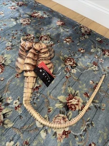 ALIEN ROMULUS  FaceHugger Mask DCC 2024 Exclusive HALL H Movie Bendable NEW! - Picture 1 of 5