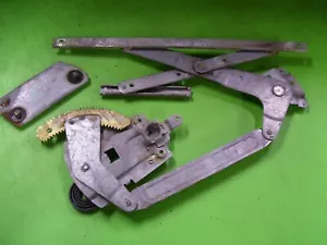 280Z 1980 Datsun 280ZX LEFT Driver POWER WINDOW REGULATOR 2+2 oem Z 79-83 Nissan - Picture 1 of 3