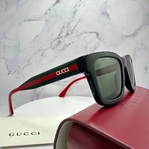 GUCCI Authentic Sonnenbrille Neu Schwarz Quadratisch 53mm Gold Metall Logo Rot Grün Arm - Bild 1 von 22