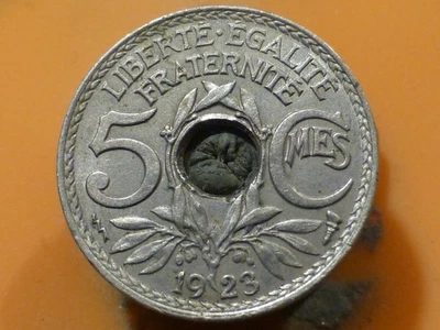 5 CENTIMES - LINDAUER - 1923 POISSY - RECHERCHEE & RARE QUALITE TTB+ ! - Photo 1/2
