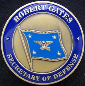 Moneda Desafío Secretario de Defensa Robert Gates (a todo color atrás) RARA V2 - Imagen 1 de 2