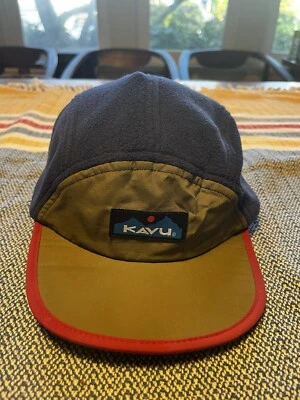 KAVU Klamath 帽子 抓绒 棒球帽 海军蓝 绿色 舒适 滑雪 徒步营地 全新无标签 — 第 1/4 张图片