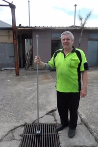Drain Cleaner Quality GAL BAR STAINLESS STEEL FITTING PLUMBING EXTENDABLE 1.8 m - Picture 1 of 9