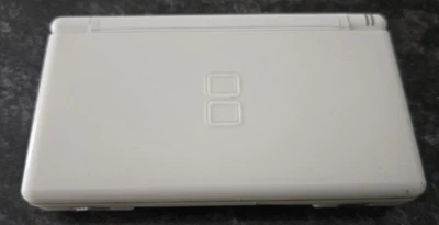 Nintendo DS Lite White Console - Faulty Suit Repair - Free Postage Handset - image 1 of 4