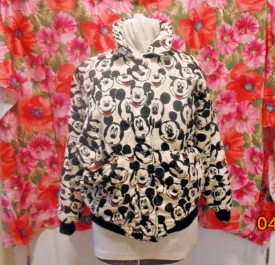 De colección.  Chaqueta MICKEY by Mighty Mac Girls Wear AOP FACES OF MICKEY PUFFER TALLA 14 Foto 1 de 4