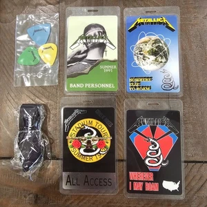 METALLICA 4 Concert Tour Passes, 3 Guitar Picks, 1 Lanyard (Black Album Box Set) - Picture 1 of 2